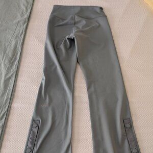 Alo yoga flare pants